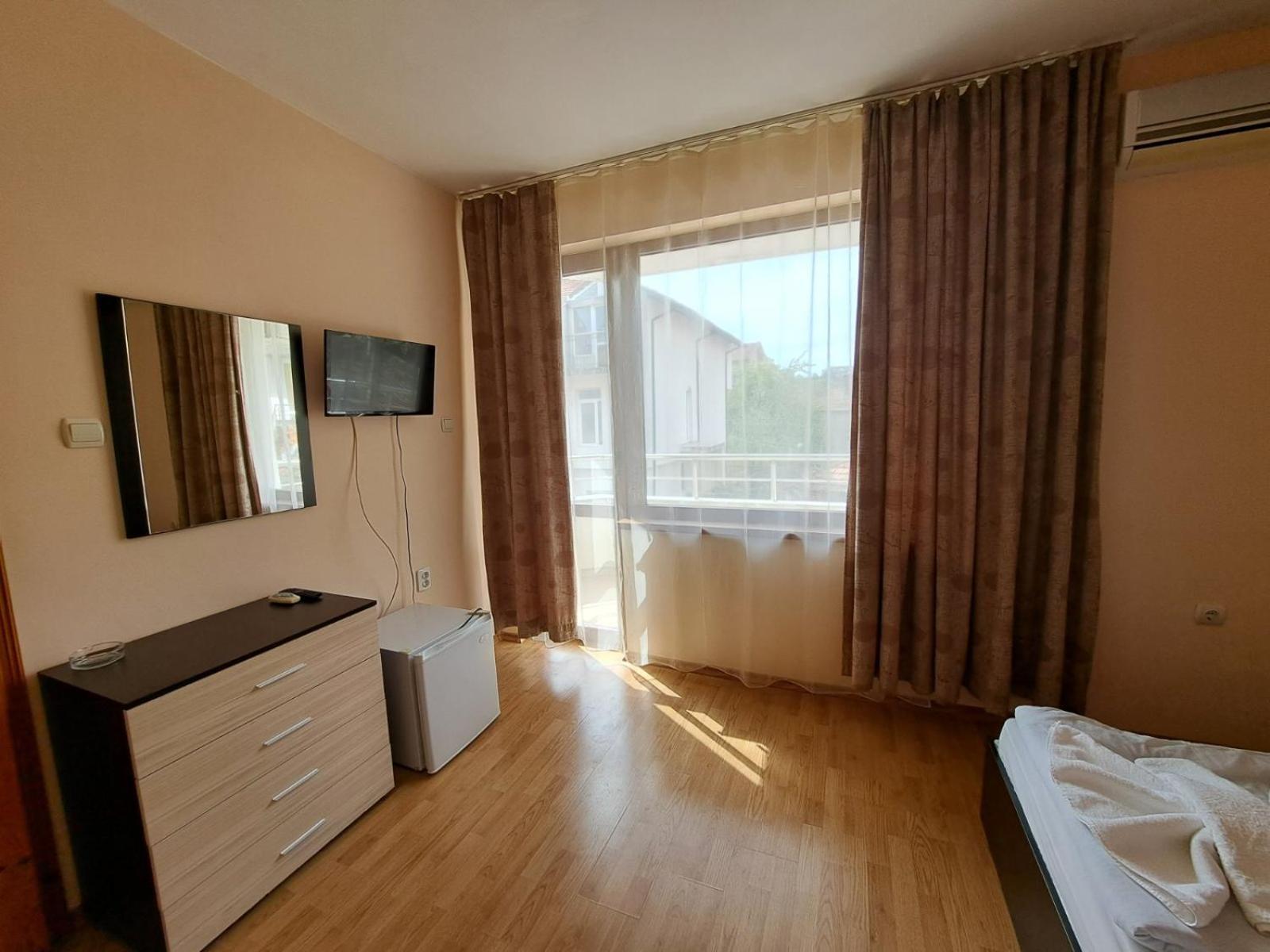Guest House Lazur Obzor Værelse billede
